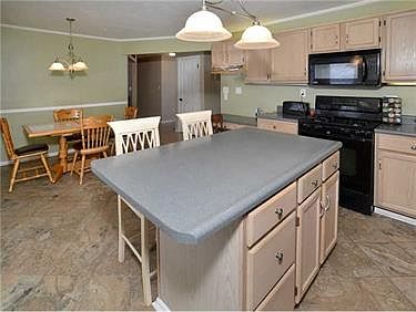 5th image of 189 Bonita Dr
