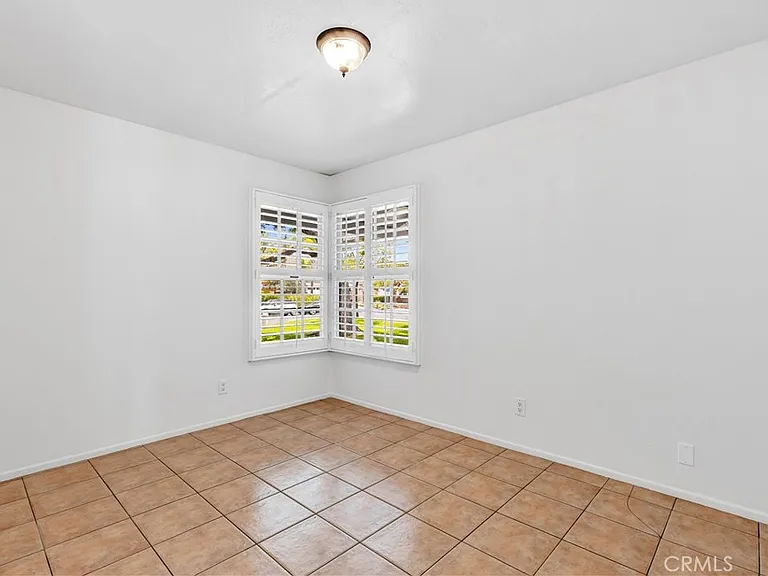33051 Christina Dr — Photo 21