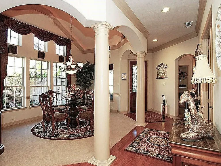 3810 Rose Grove Ln — Photo 8