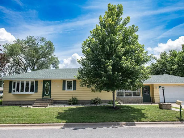 520 39th Ave, Winona, MN 55987