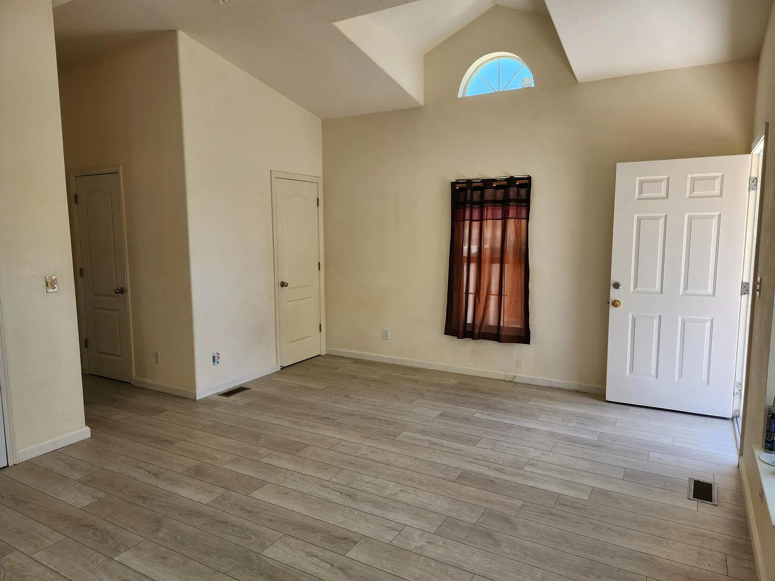 8577 Galindo Dr — Photo 4
