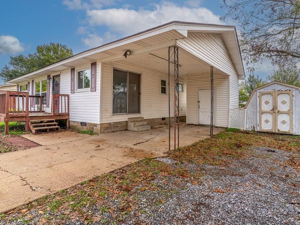 207 11th St, Marked Tree, AR 72365