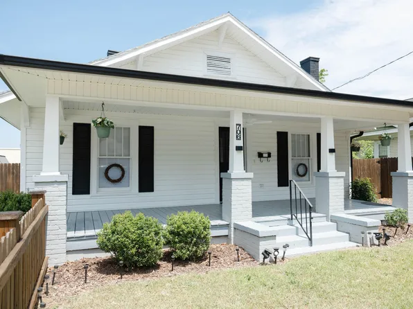 706 S Magnolia Ave, Dunn, NC 28334