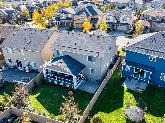 4th image of 9218 Ash Ave SE