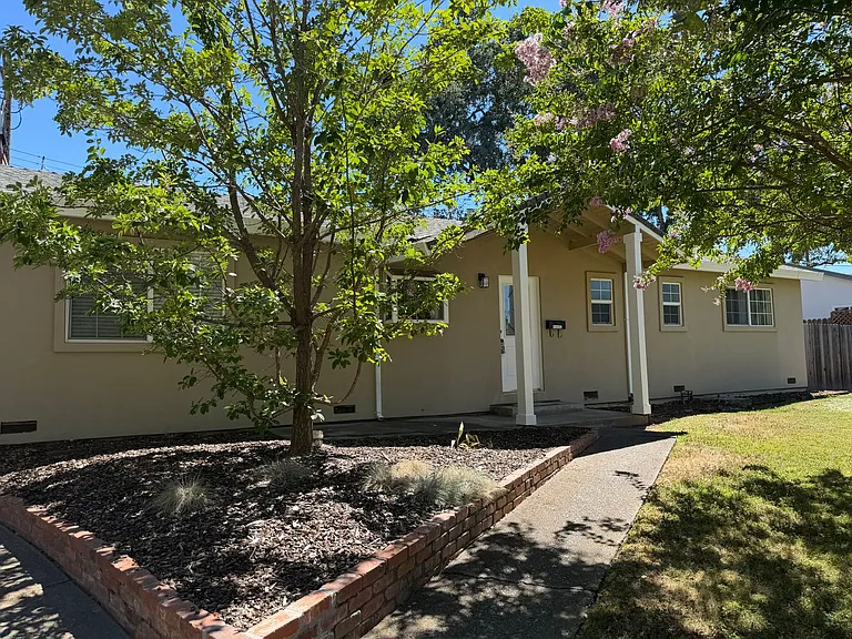 8808 Mohawk Way — Photo 2