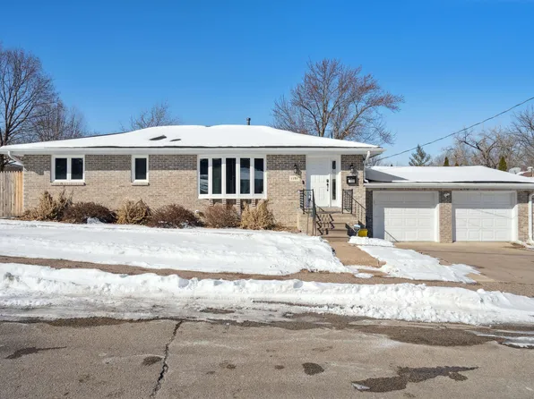 1191 Edina St, Dubuque, IA 52001