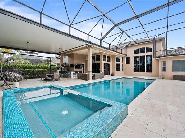 19396 La Serena Dr, Estero, FL 33967