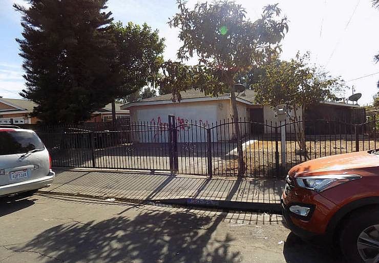 1st image of 1322 E 90th St
