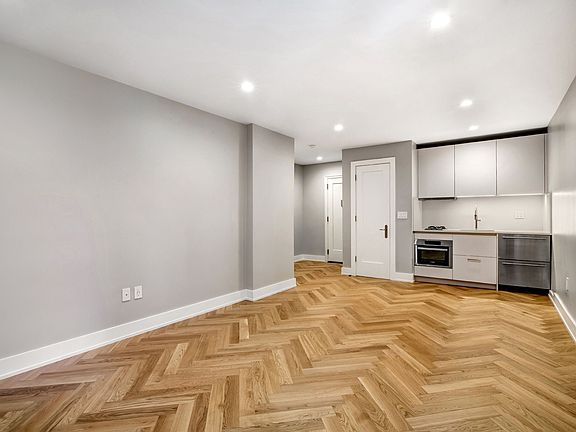 5th image of 220 W 24th St #2204M