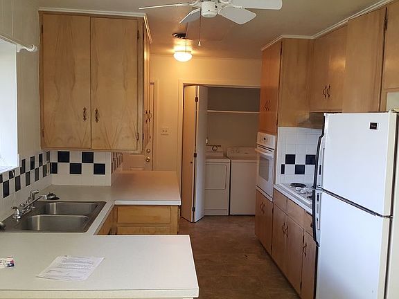 2nd image of 3109 Clinkenbeard Dr