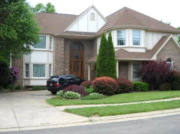 20957 Nightshade Pl, Ashburn, VA 20147