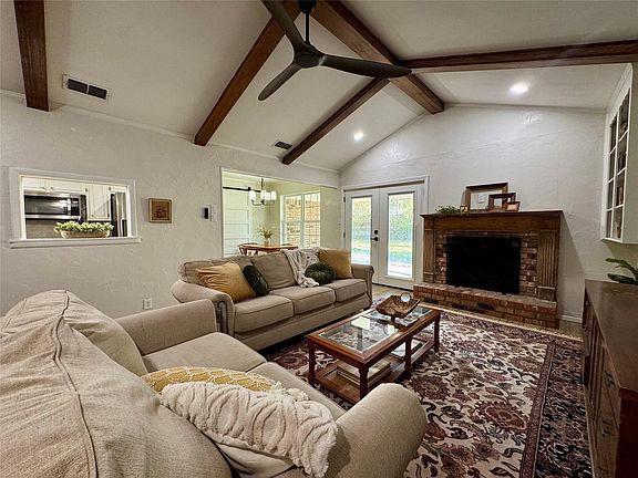 5th image of 1116 Willowcreek Rd