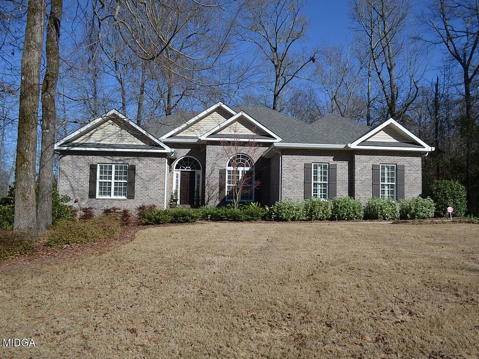 1st image of 100 Golden Oak Dr