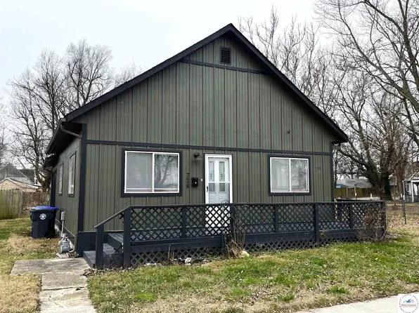 726 E 4th St, Sedalia, MO 65301