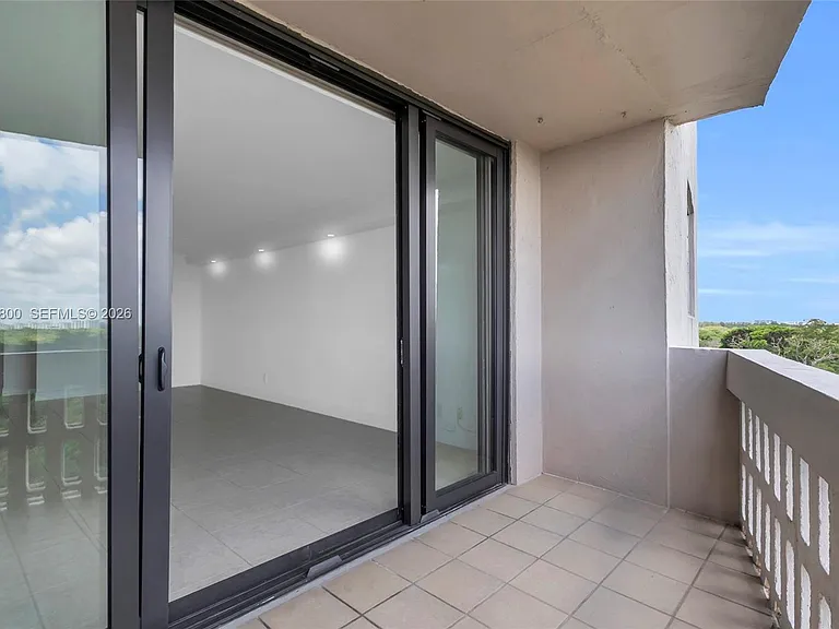 90 Edgewater Dr #1201 — Photo 17