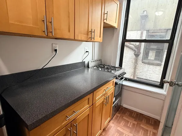 328 East 78th Street image 1 of 9