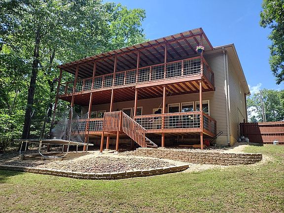 2nd image of 25 Merritt Cir