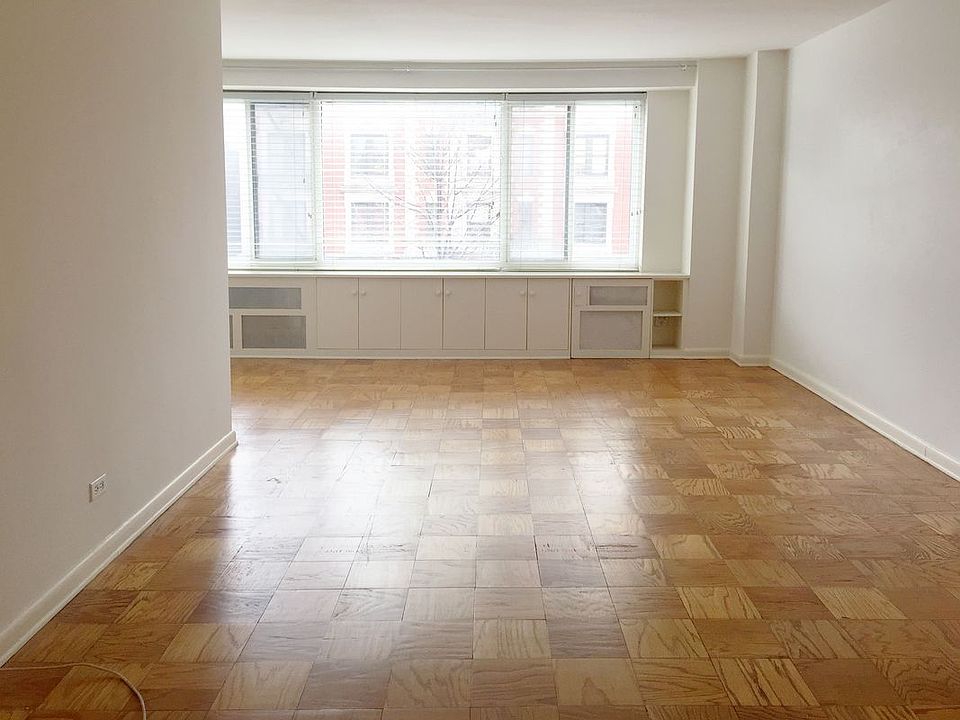 1st image of 400 Central Park W APT 4S