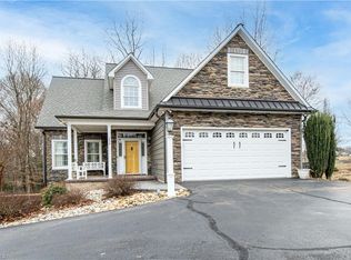 208 Triplett St, Jonesville, NC 28642