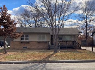 2227 W Sunnybrook Rd, Wichita, KS 67217