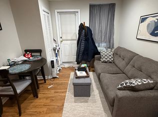 220 Hanover St APT 4, Boston, MA 02113