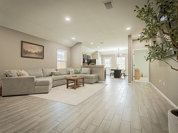 5th image of 3513 Ortman Dr
