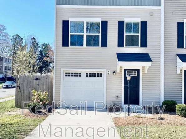 22 Manilla Cir, Hampton, VA 23669