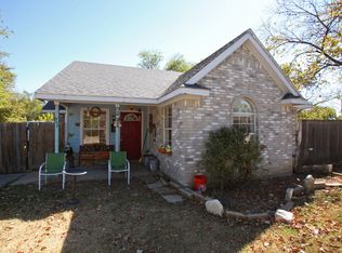 907 Hamilton St, McKinney, TX 75069