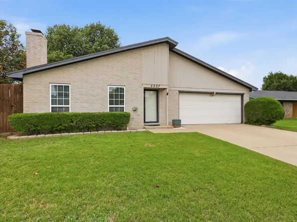 5527 Meadow Oak St, North Richland Hills, TX 76180