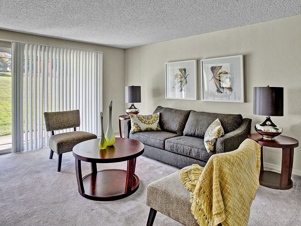 Andorra Apartments- large family entertainment area