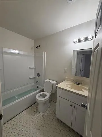 3413 Kent Ave #4 — Photo 4