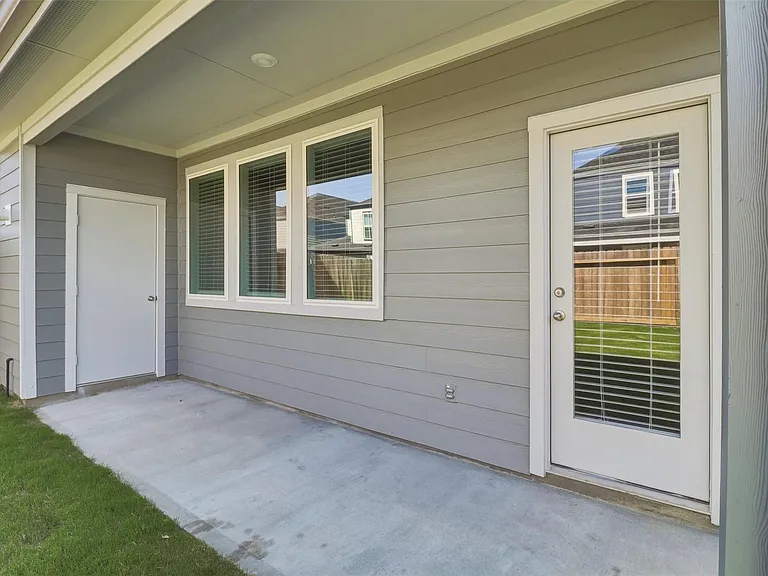 3538 Adelie Ln — Photo 36
