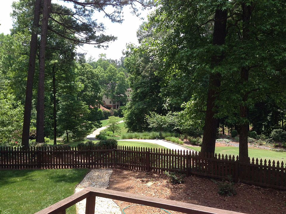 2nd image of 2740 Roxburgh Dr