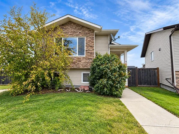 9527 S 93rd St, Wembley, AB T0H 3S0