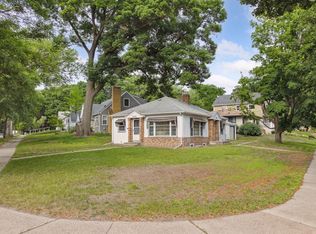 5555 Shoreview Ave, Minneapolis, MN 55417