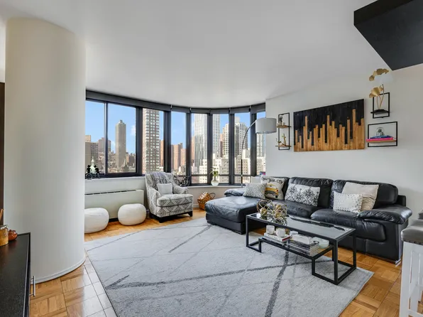 455 East 86th Street image 1 of 12