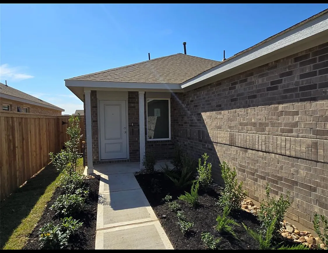Building Photo - 28958 Great Canyon Dr