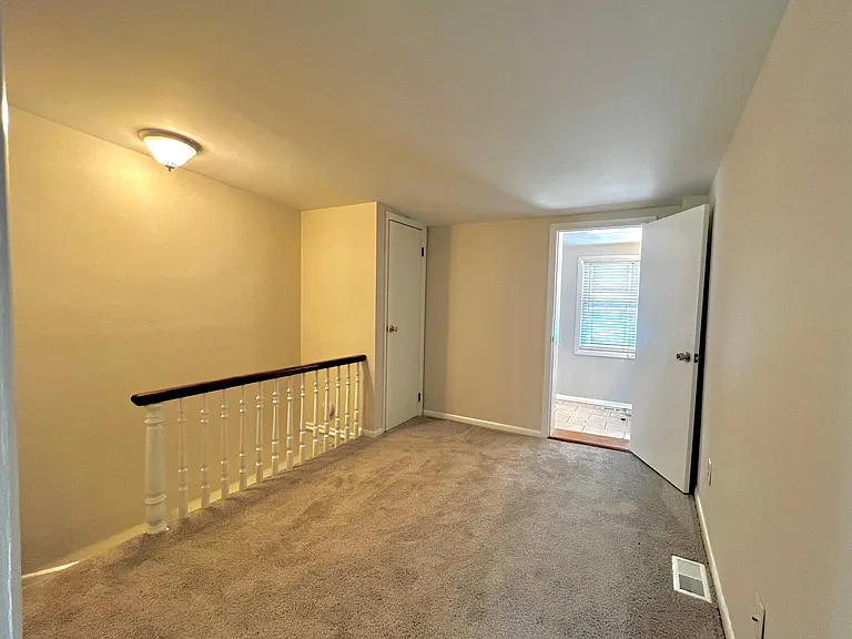 1518 S Hanover St — Photo 8