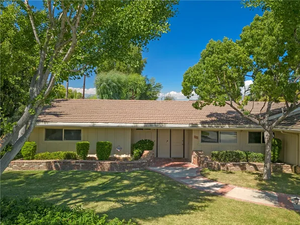 253 Eucalyptus Dr, Redlands, CA 92373