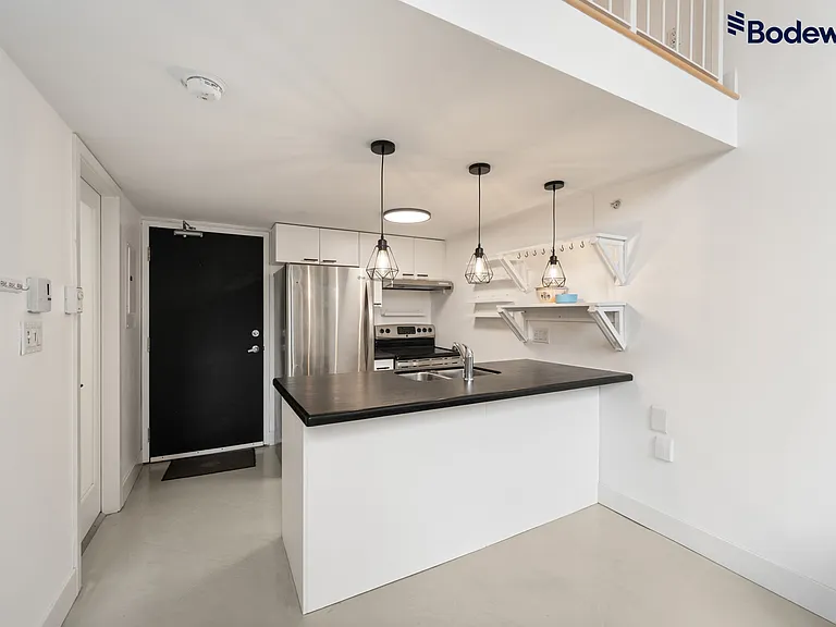 1 Cordova St E #309 — Photo 8