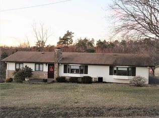 100 Grandview Dr, Freeport, PA 16229