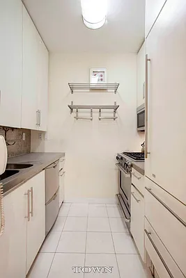 Rented by Town Residential | media 41