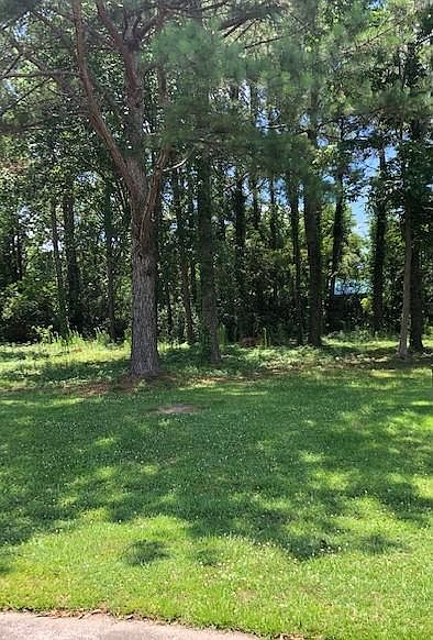 1st image of 102 Guilford Dr