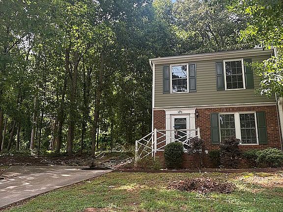 2nd image of 329 Glencoe Dr