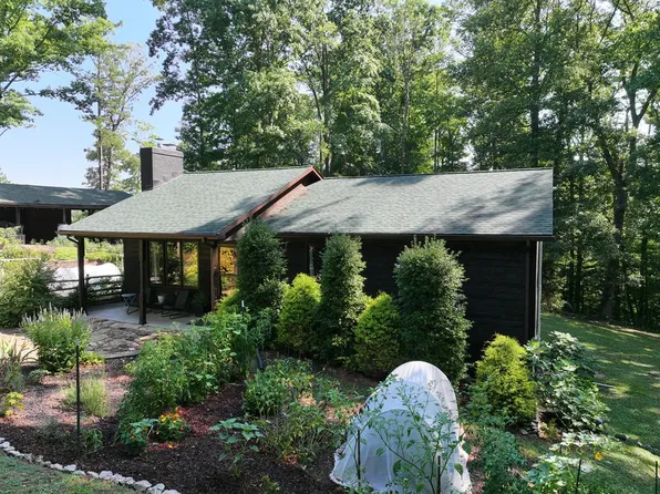 860 Richardson Ln, Keeling, VA 24566