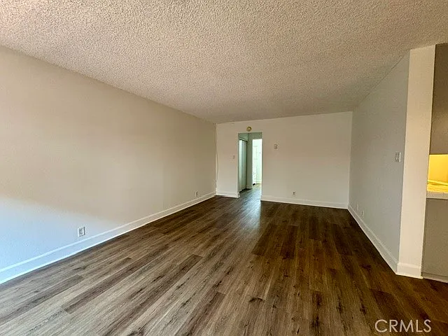 545 Chestnut Ave #306 — Photo 15