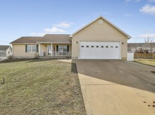 67 Swan Ln, Farmington, MO 63640