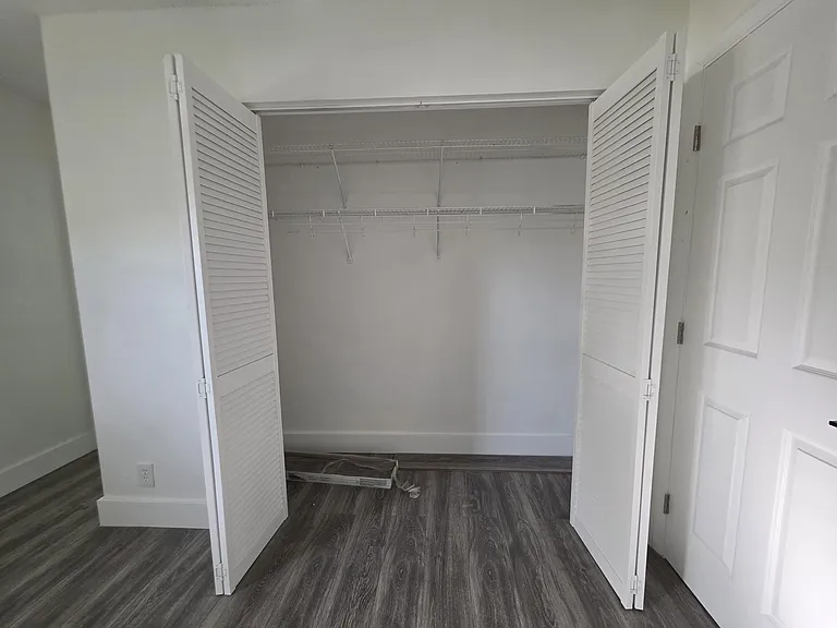 718 Whippoorwill Ln — Photo 29