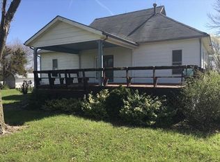 10998 214th Rd, Holton, KS 66436