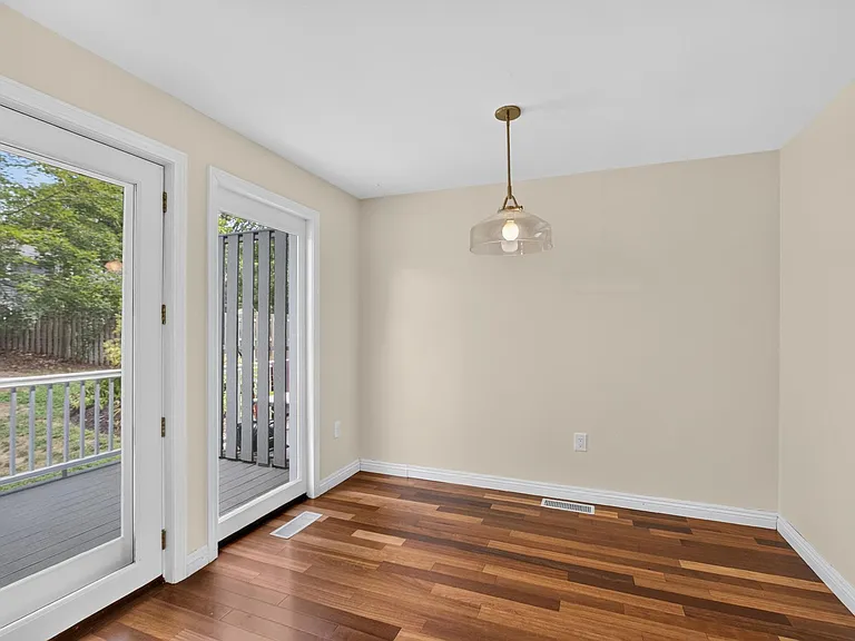 128 Parker St #3C — Photo 9